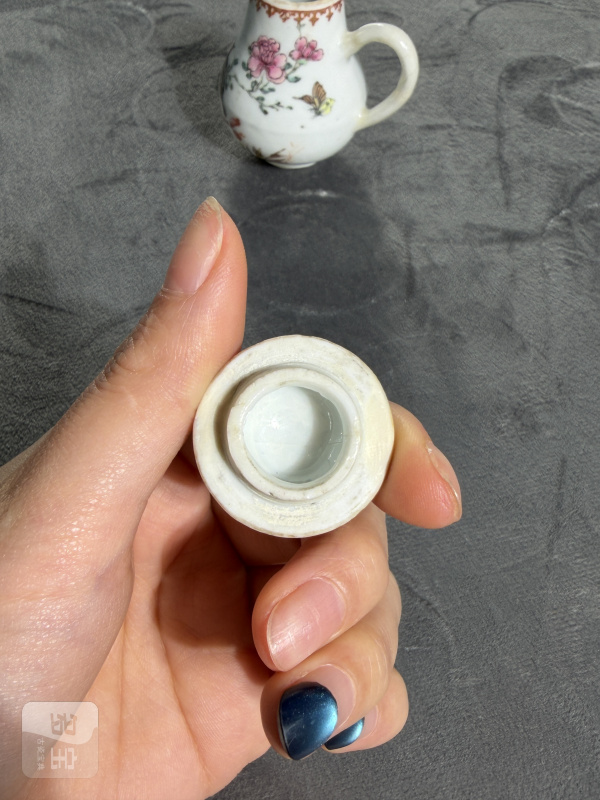 清乾隆广珐琅雉鸡牡丹纹小奶壶 - 图13
